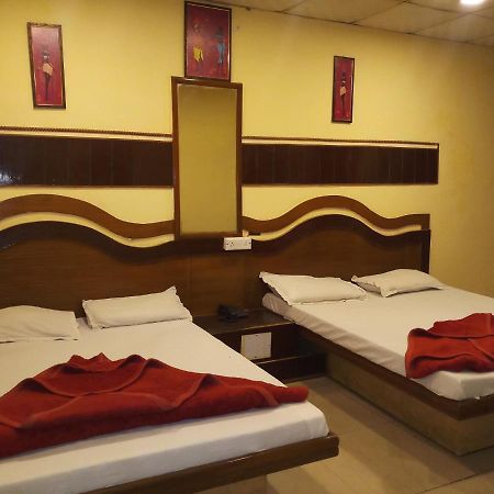 Hotel Diplomat Inn Νέο Δελχί Εξωτερικό φωτογραφία